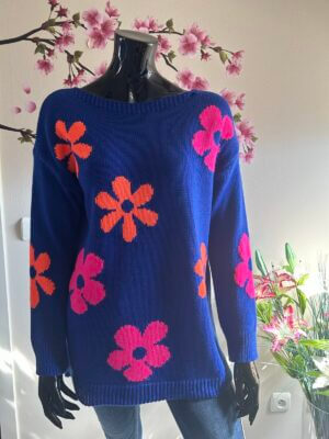 Trui bloemen blauw valt groot l-XL