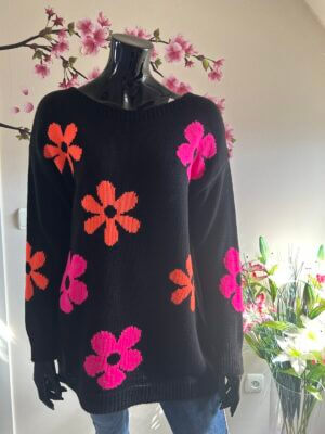 Trui bloemen zwart valt groot L-XL