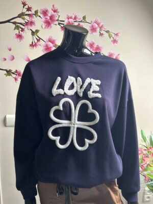 Sweater LOVE donkerblauw