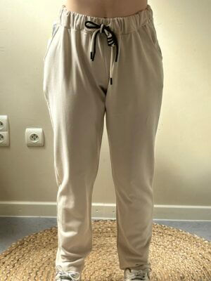 Broek met aantrek koordje beige