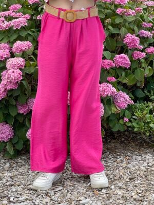 Broek roze met zijzakken en riem
